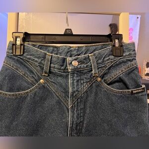 Size 7 Rocky Mountain Jeans